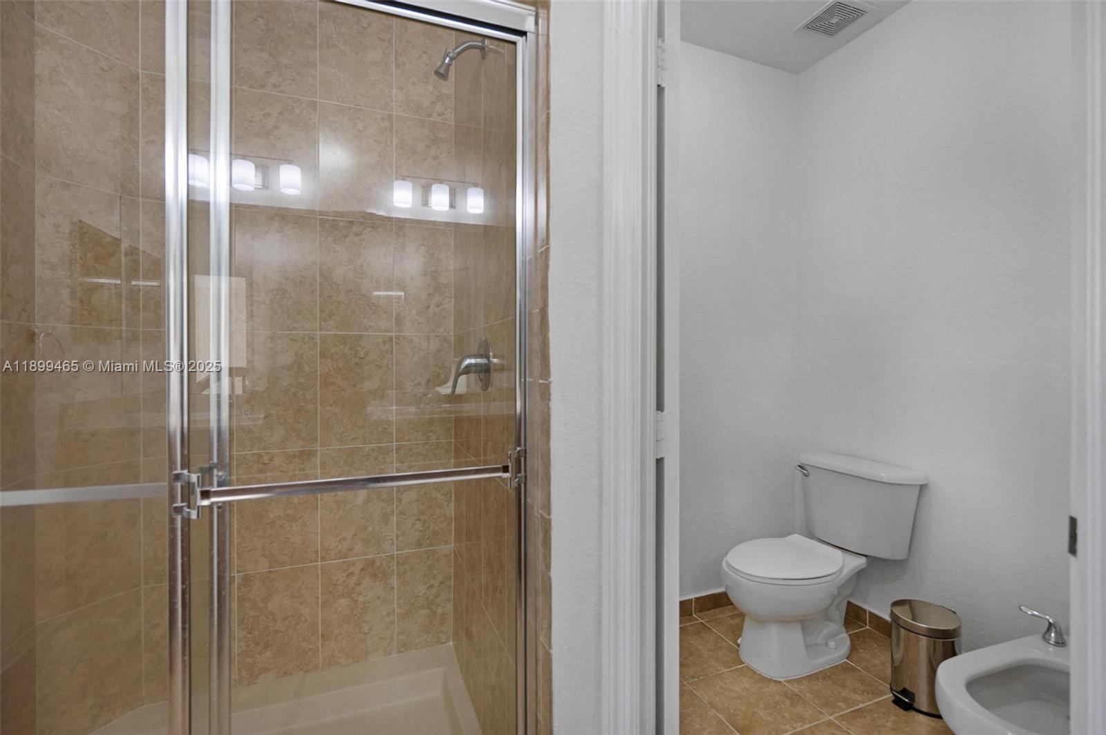 DORAL ISLES NORTH SEC TWO - Residential