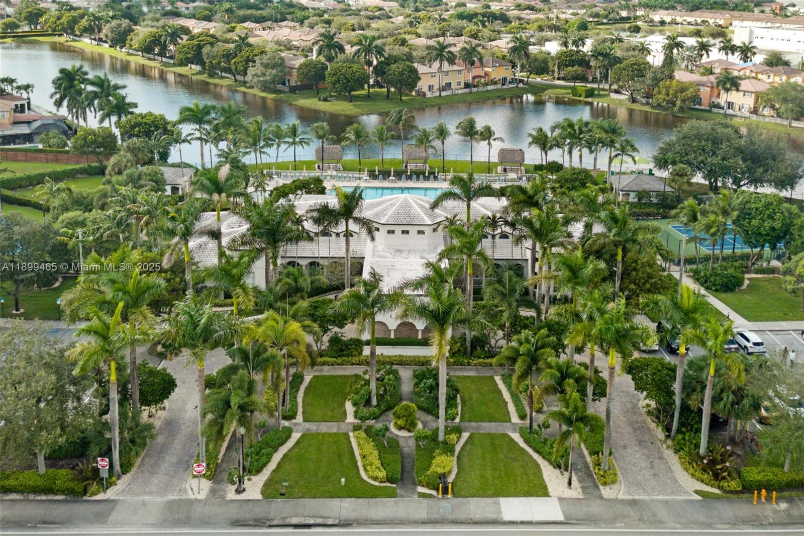 DORAL ISLES NORTH SEC TWO - Residential