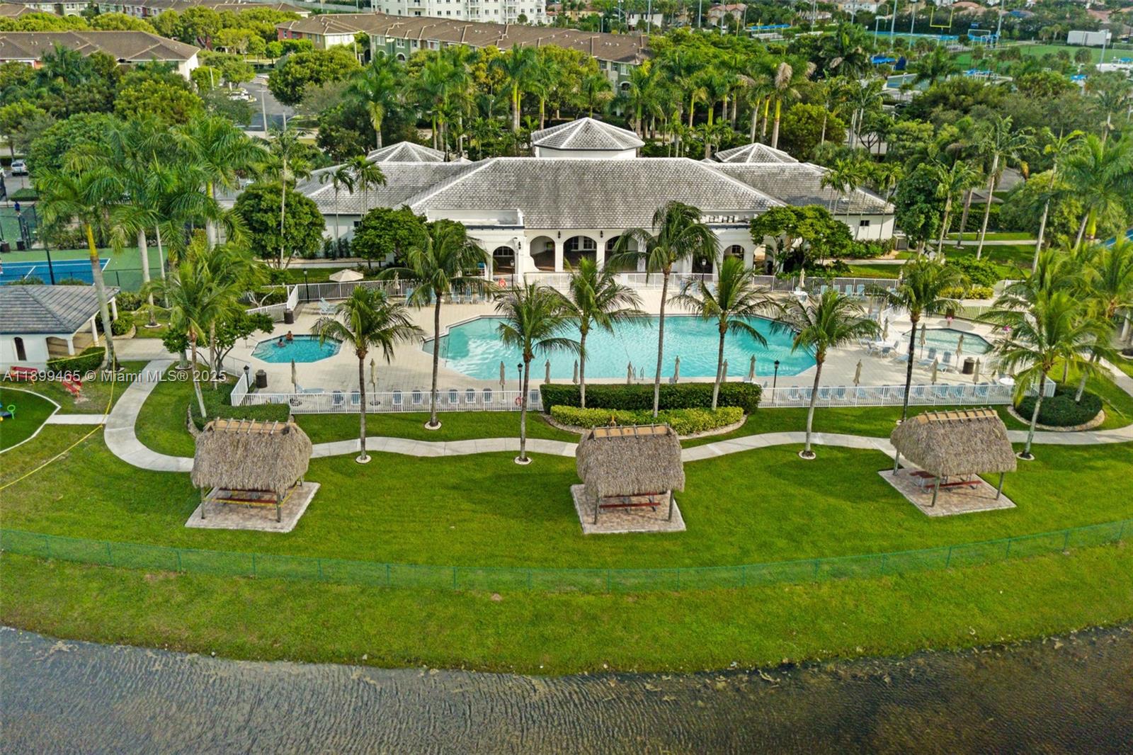 DORAL ISLES NORTH SEC TWO - Residential