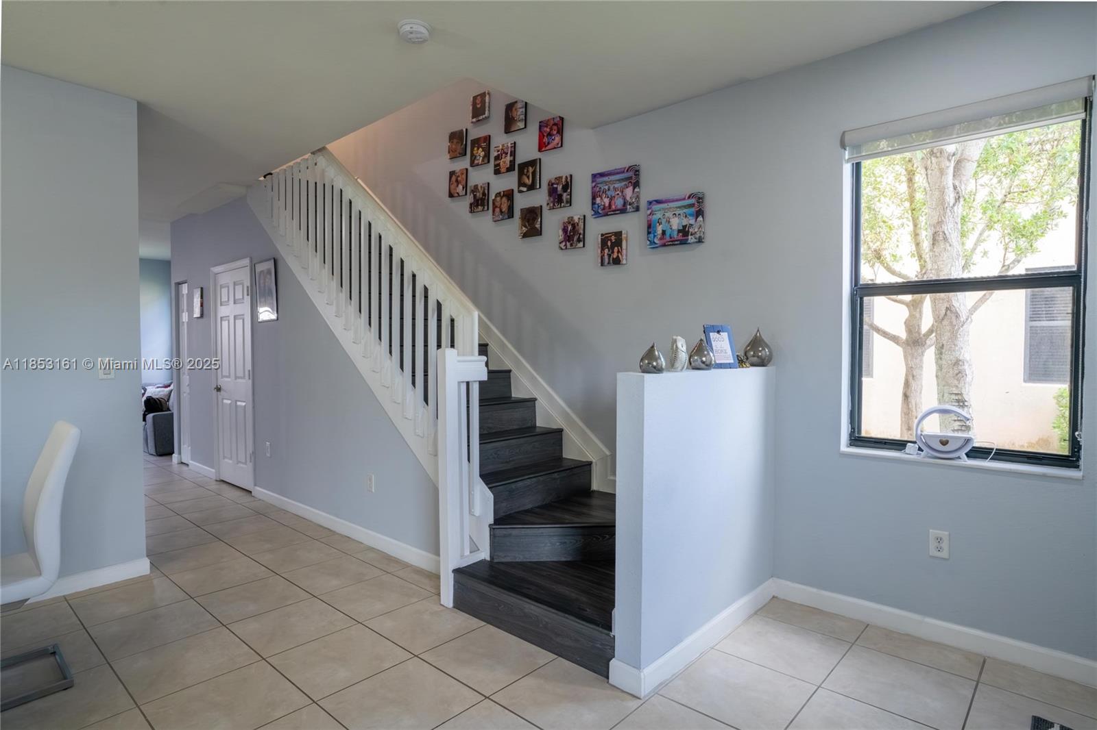 COCO PALM ESTATES - Residential