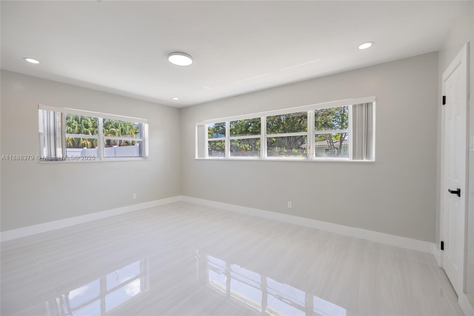 COVE 3RD SEC - Residential Lease