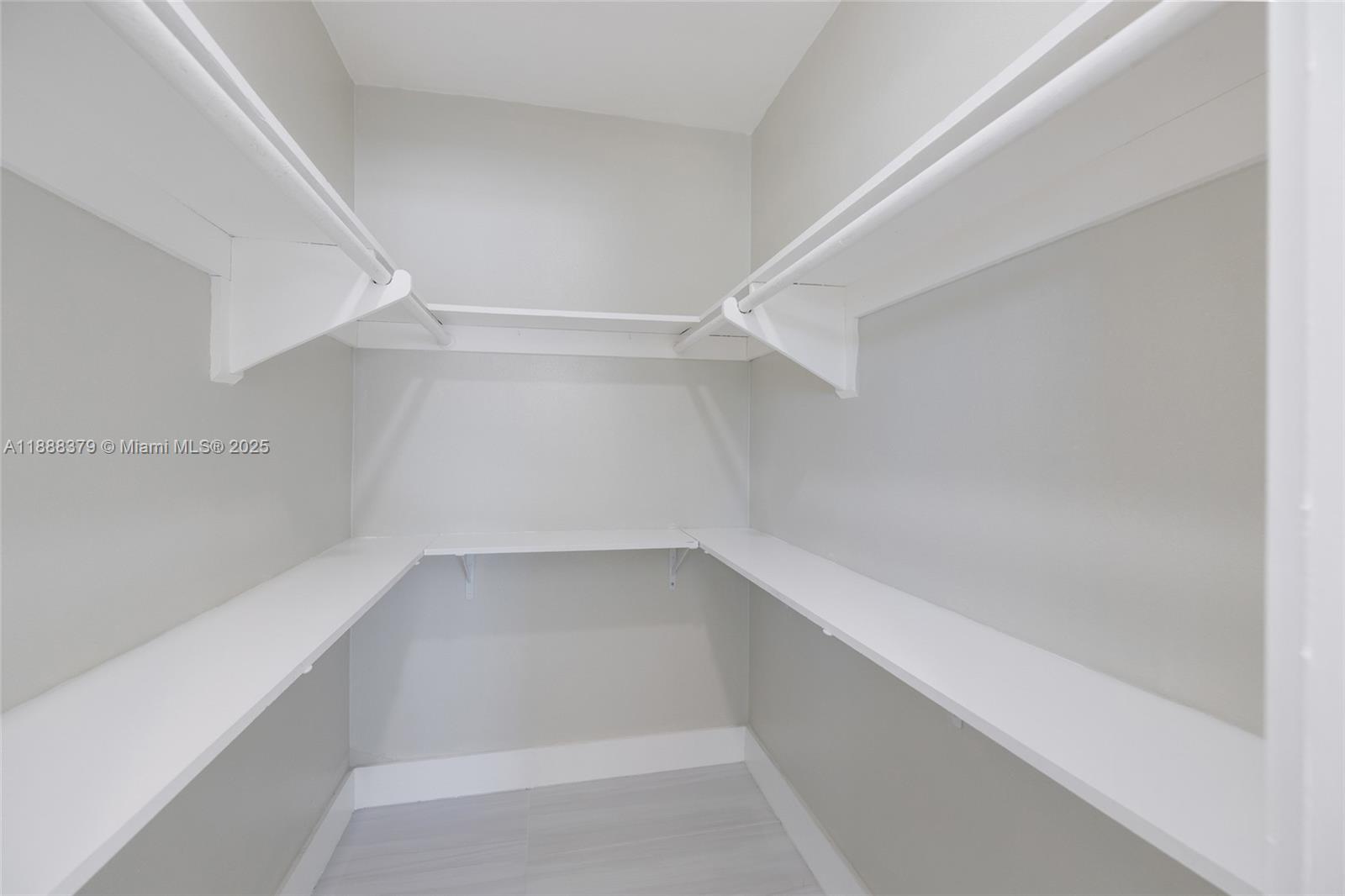 COVE 3RD SEC - Residential Lease