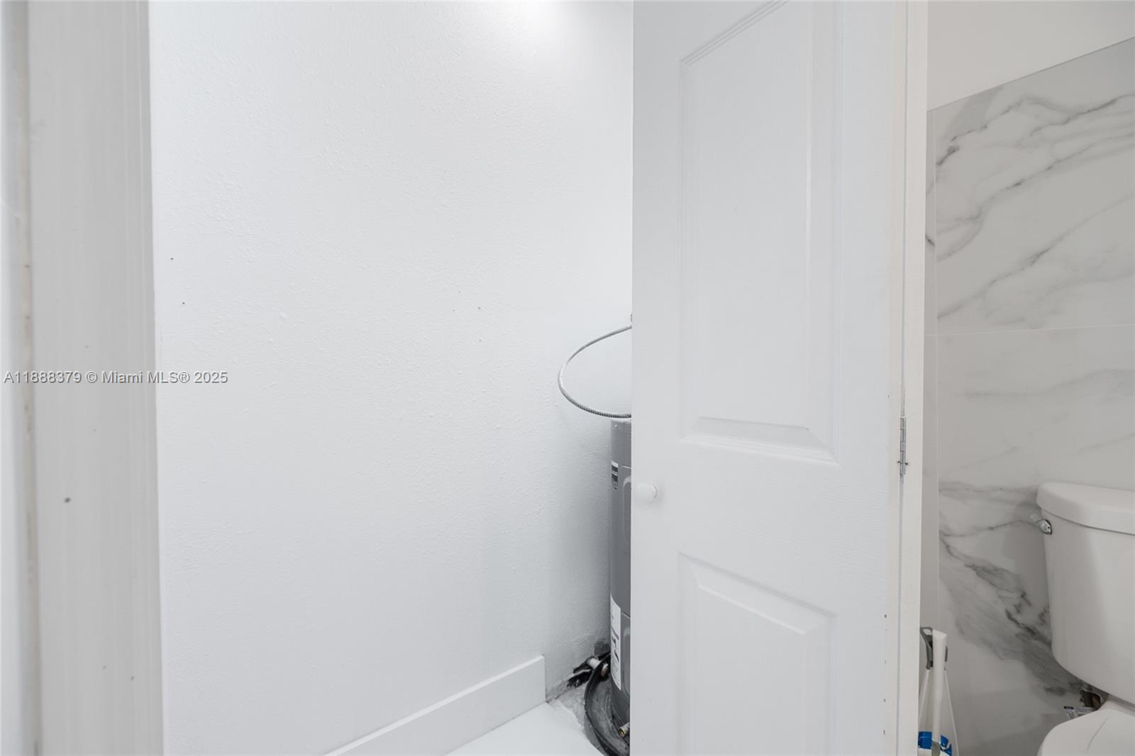 COVE 3RD SEC - Residential Lease