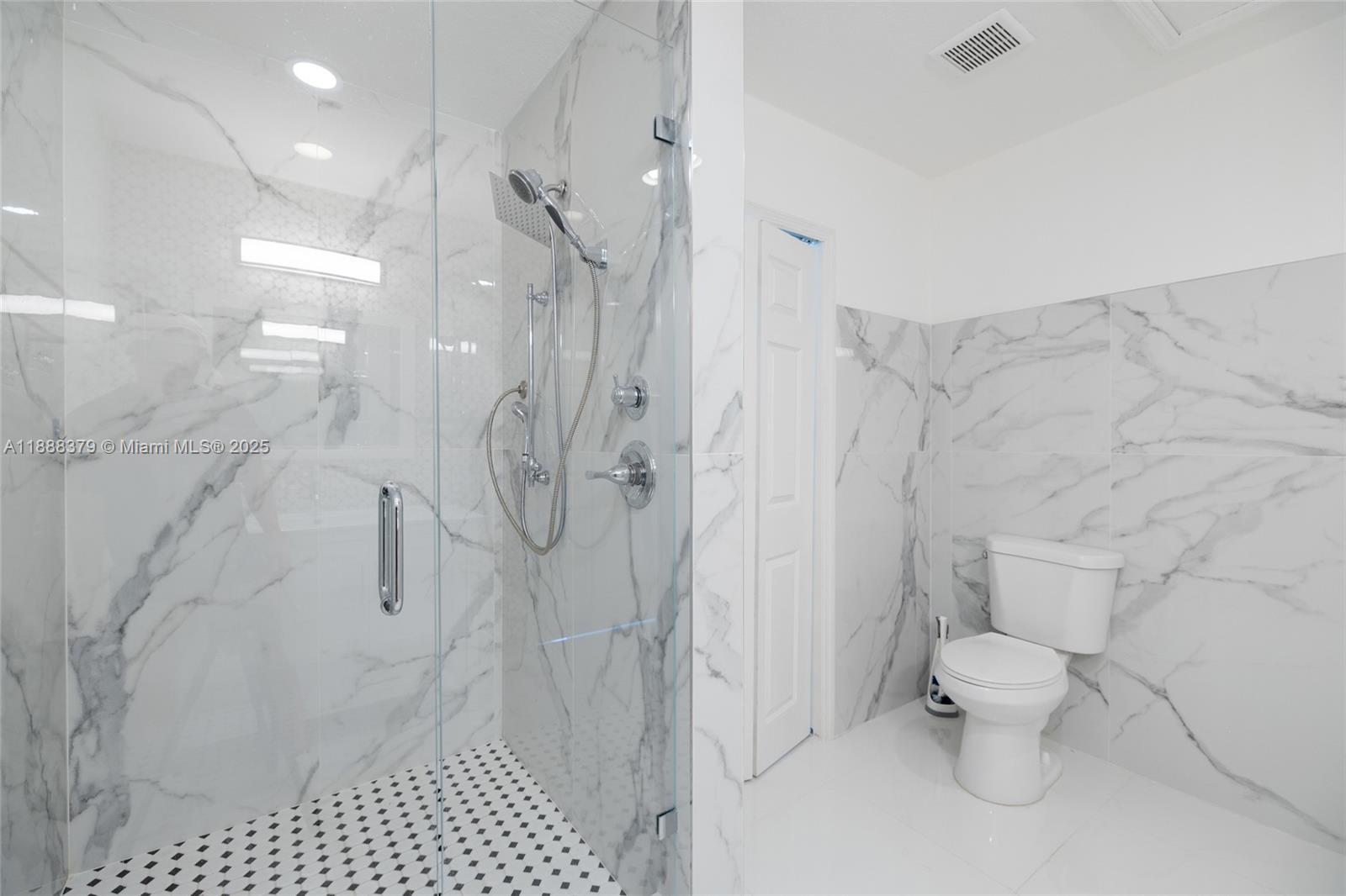 COVE 3RD SEC - Residential Lease