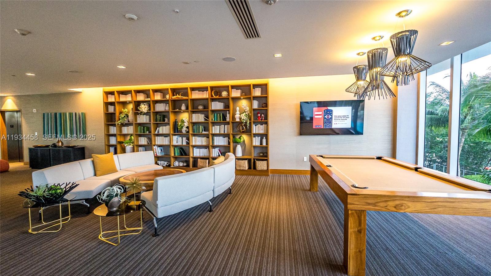 THE HARBOUR SOUTH CONDO - Residential