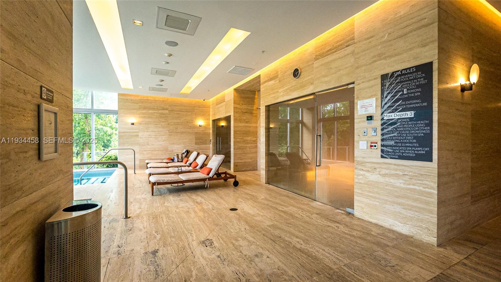 THE HARBOUR SOUTH CONDO - Residential