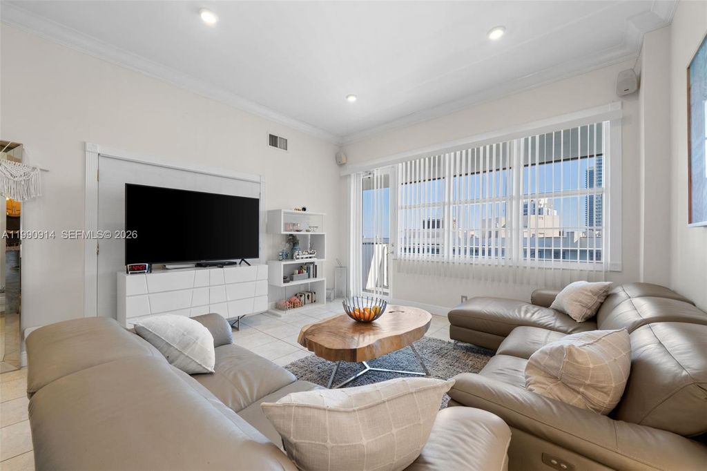 Photo of 3725 S Ocean Dr #PH18, Hollywood, FL 33019 (MLS # A11990914)
