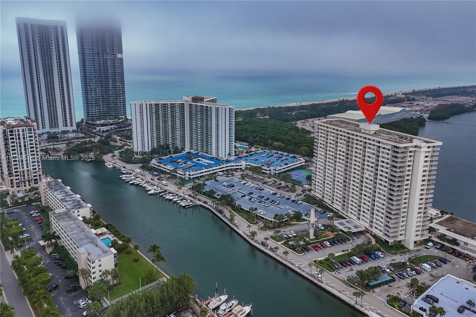 ARLEN HOUSE CONDO - Residential