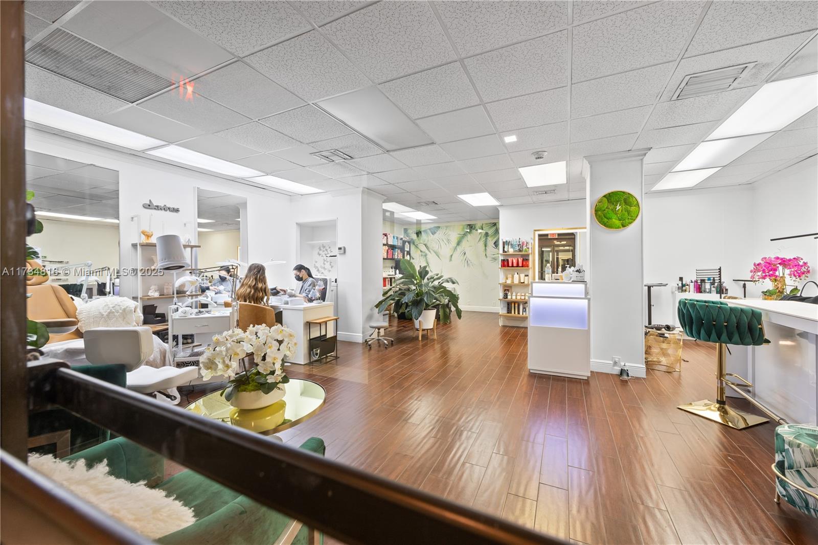 ARLEN HOUSE CONDO - Residential