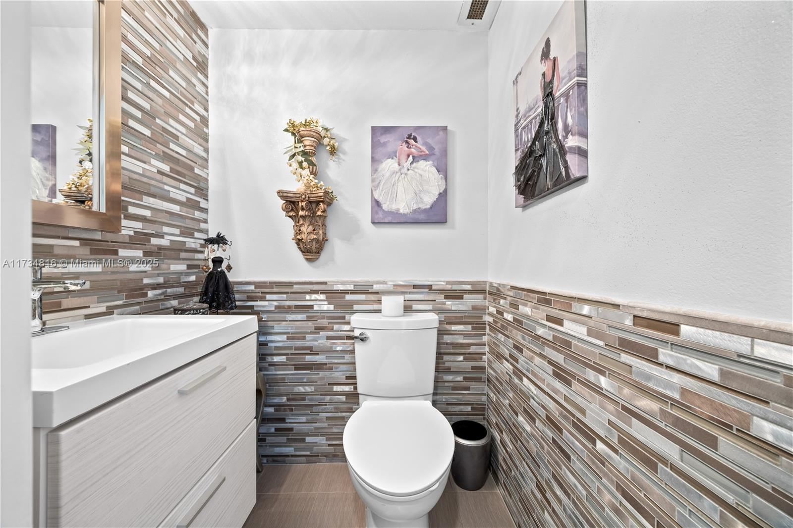 ARLEN HOUSE CONDO - Residential