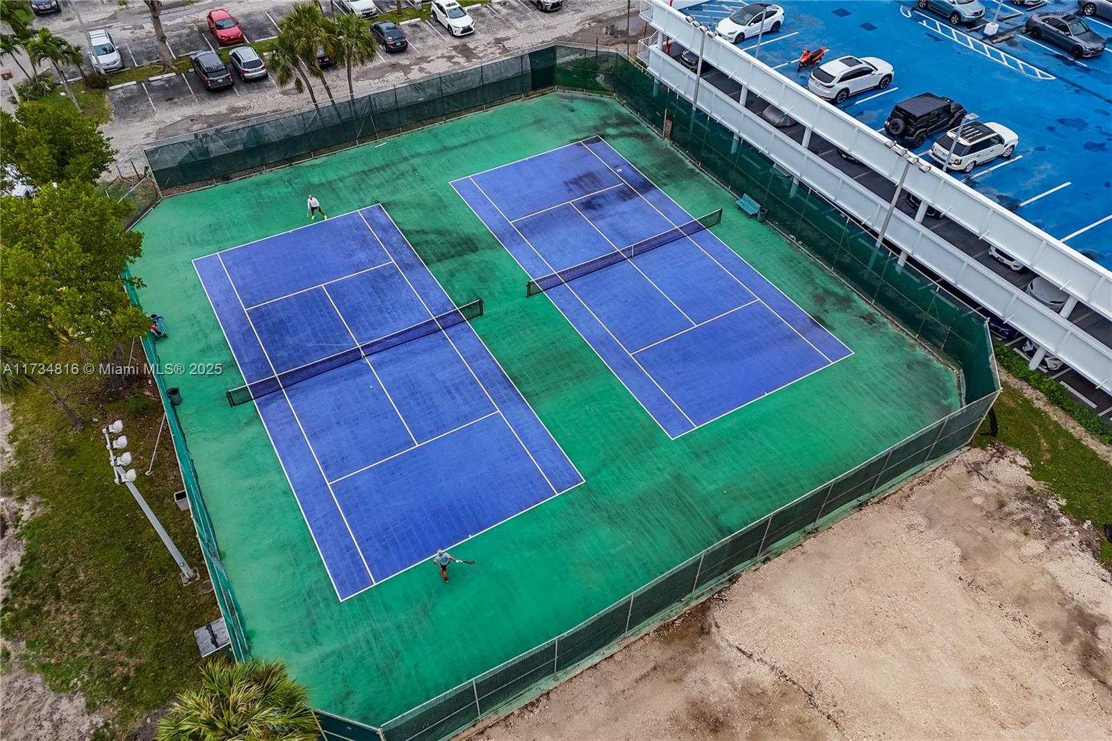 ARLEN HOUSE CONDO - Residential