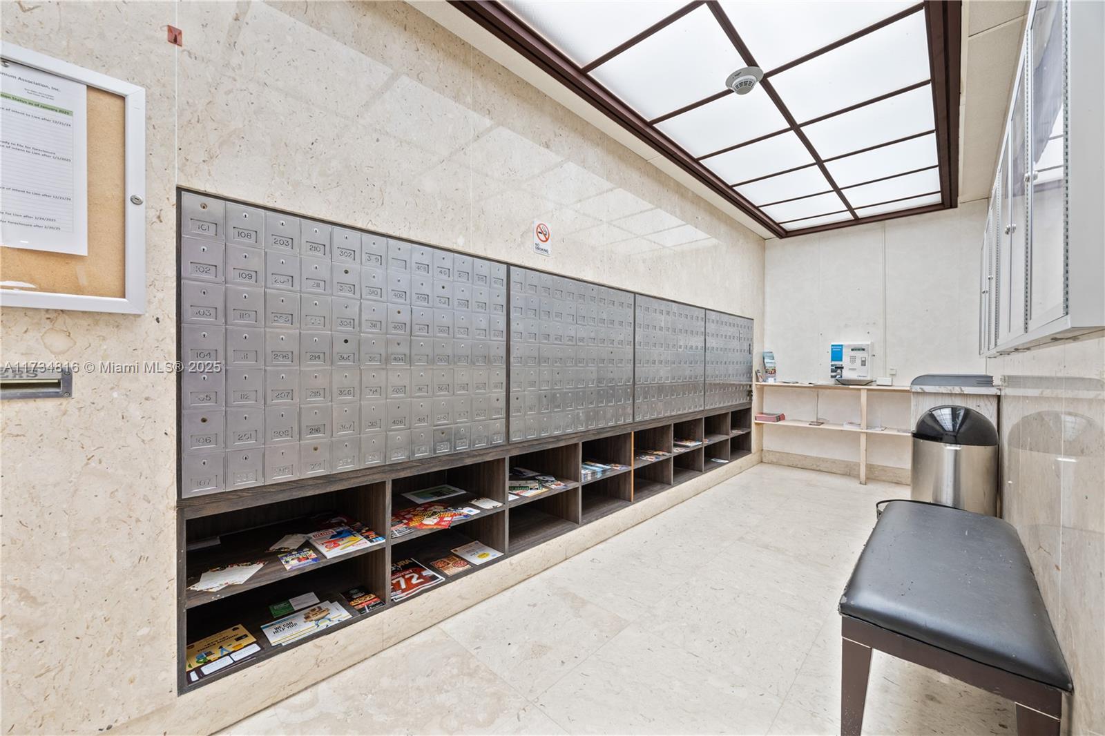 ARLEN HOUSE CONDO - Residential