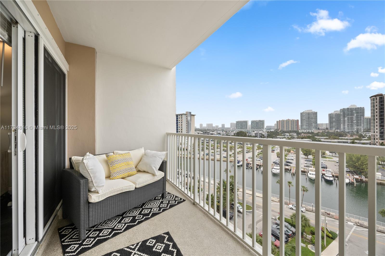 ARLEN HOUSE CONDO - Residential