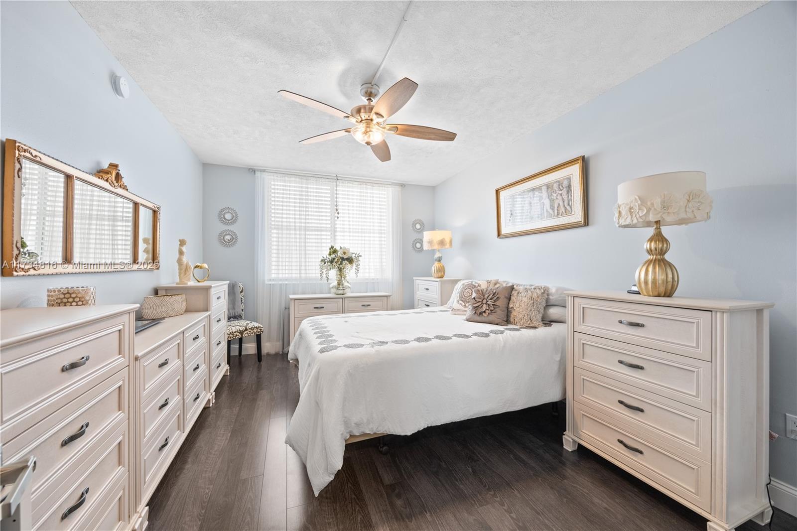 ARLEN HOUSE CONDO - Residential