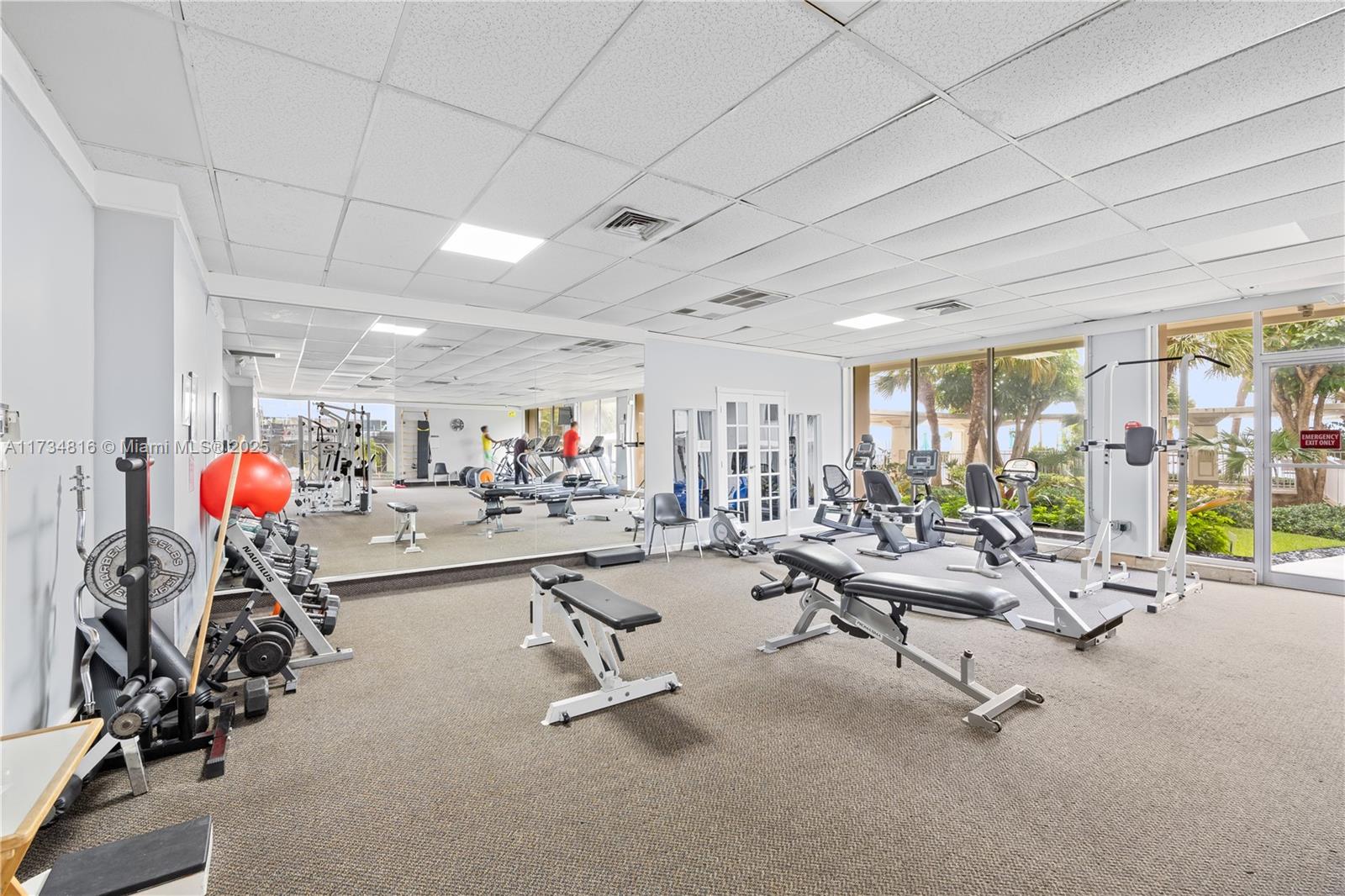 ARLEN HOUSE CONDO - Residential