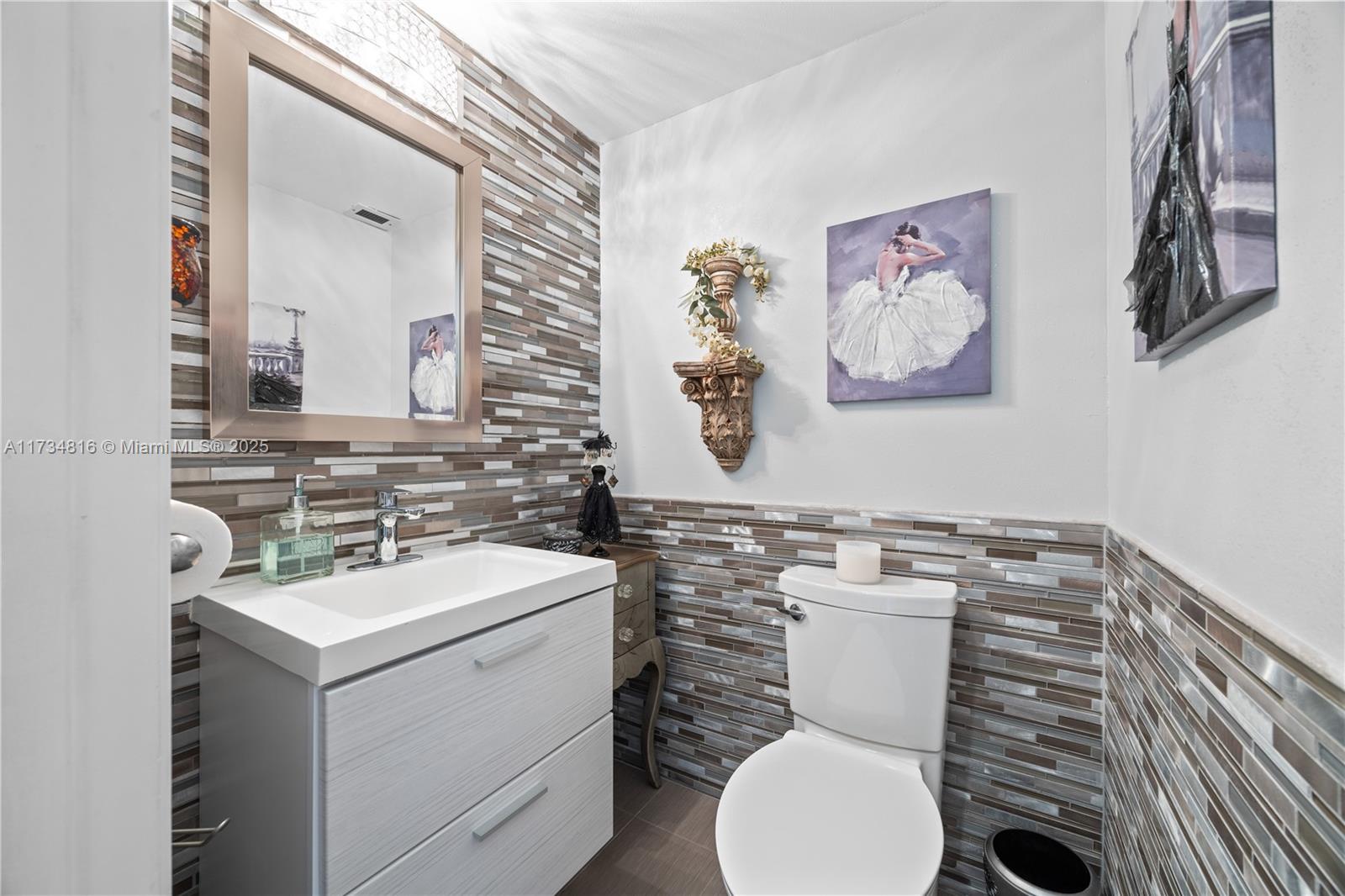 ARLEN HOUSE CONDO - Residential