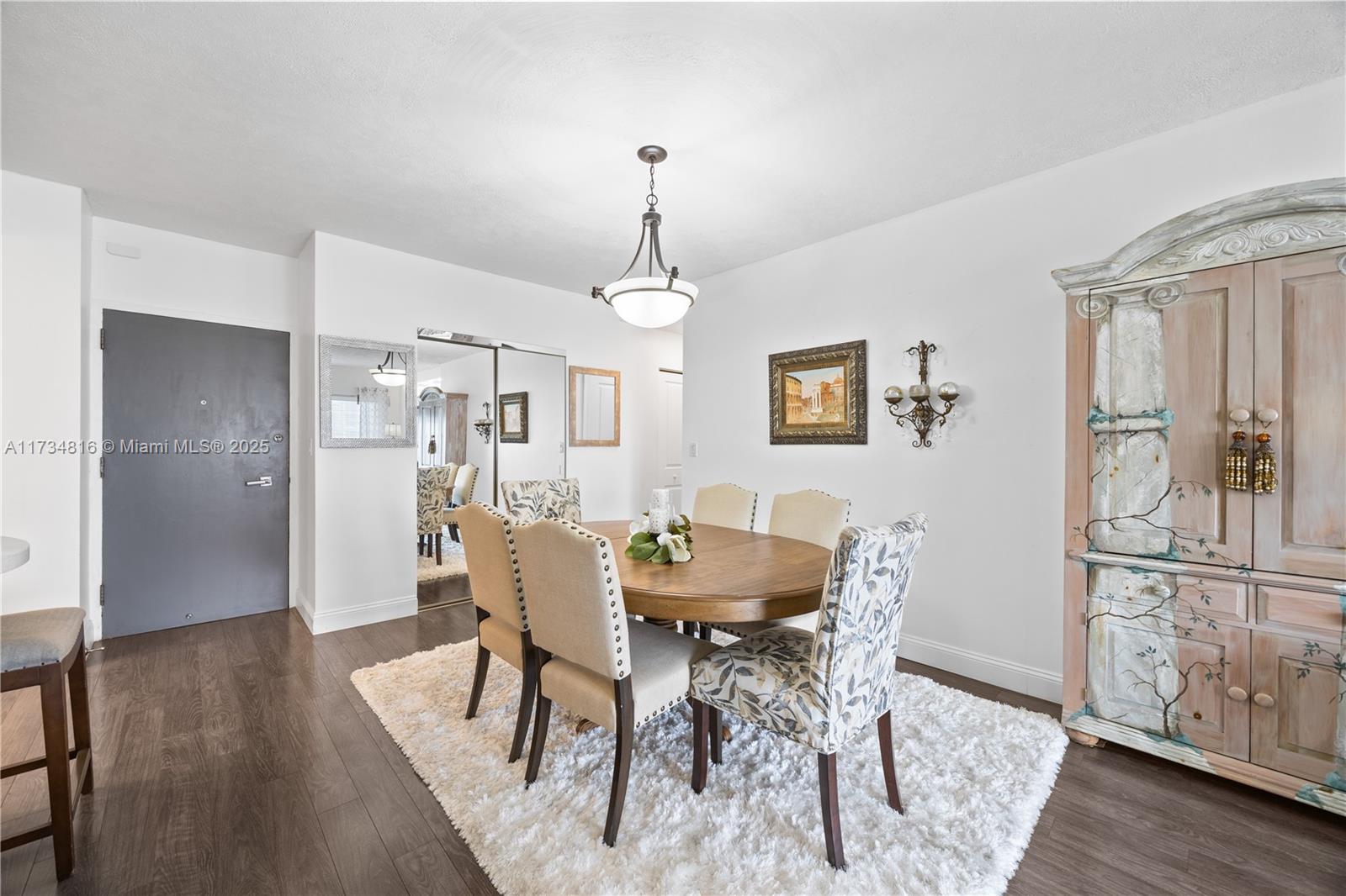 ARLEN HOUSE CONDO - Residential