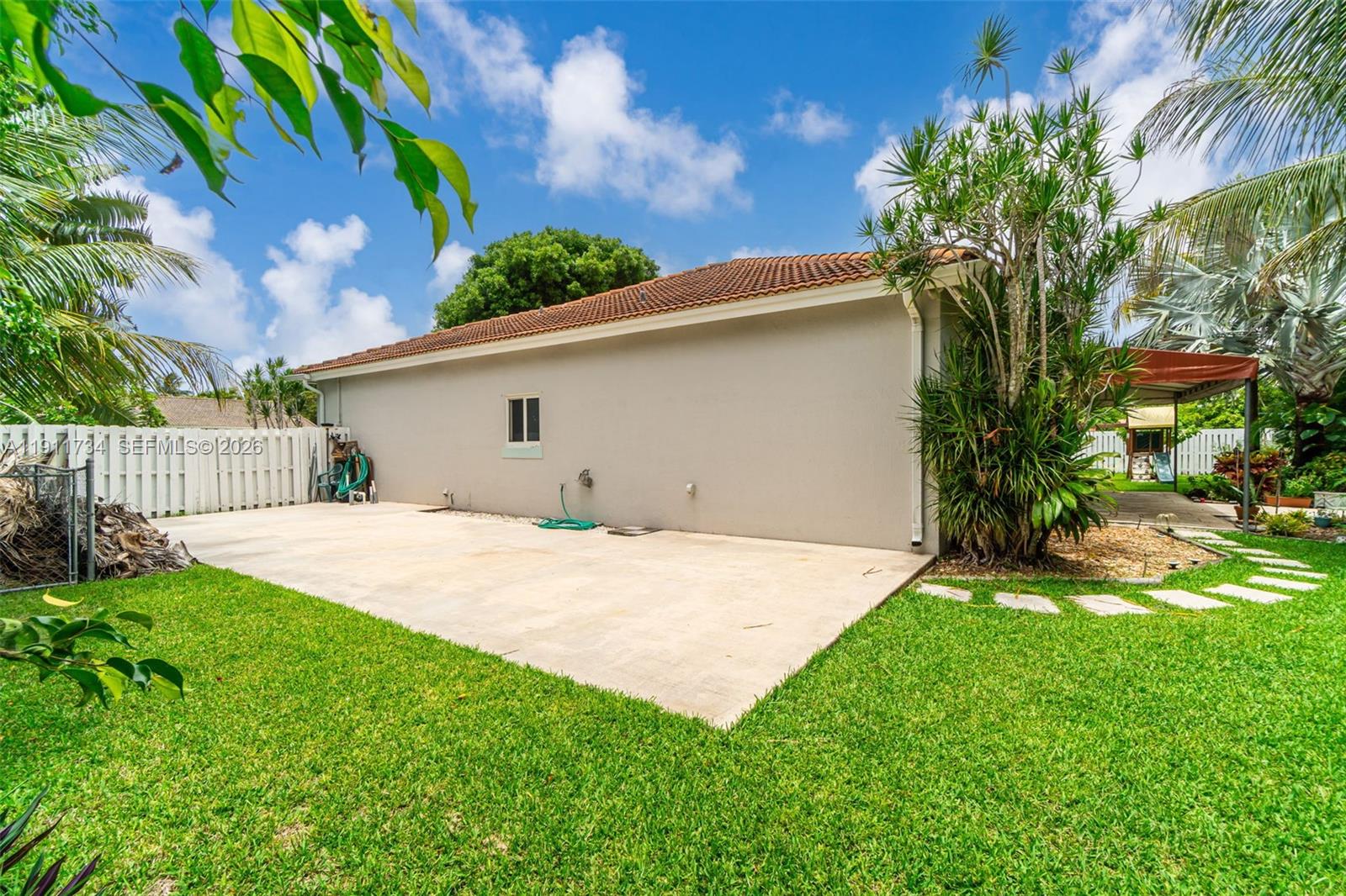 ESTATE HOMES FIRST ADDITI - Residential