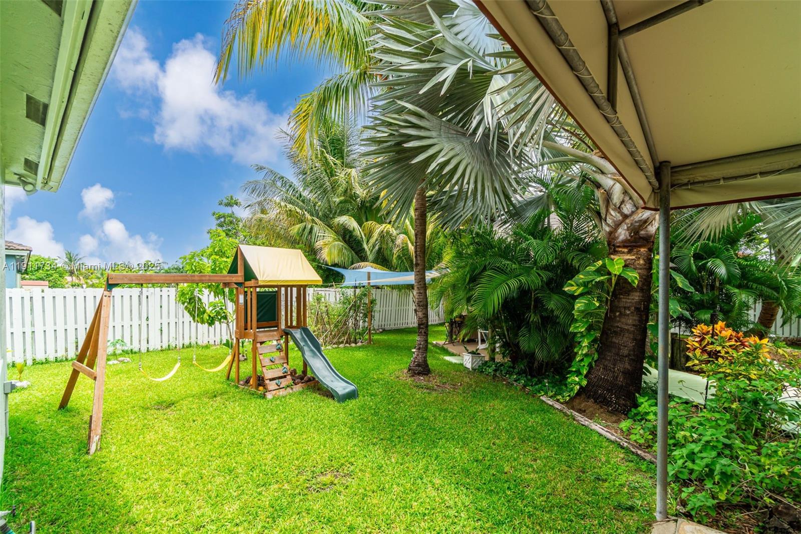 ESTATE HOMES FIRST ADDITI - Residential