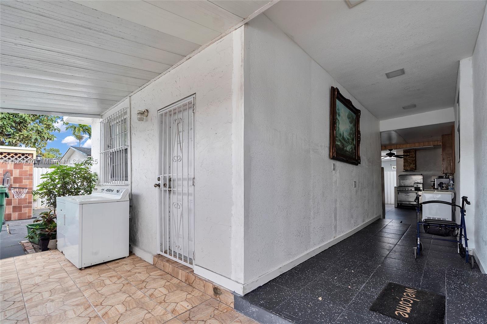 FLAGLER LAWN - Residential