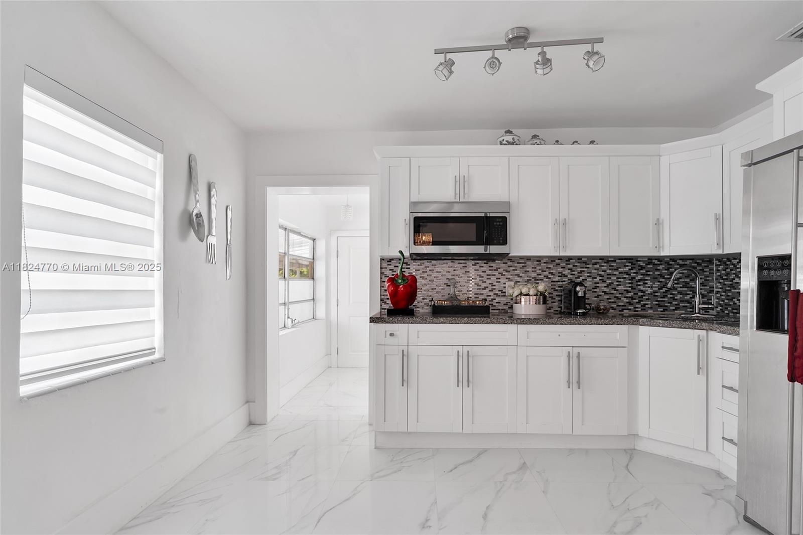 FLAGLER LAWN - Residential