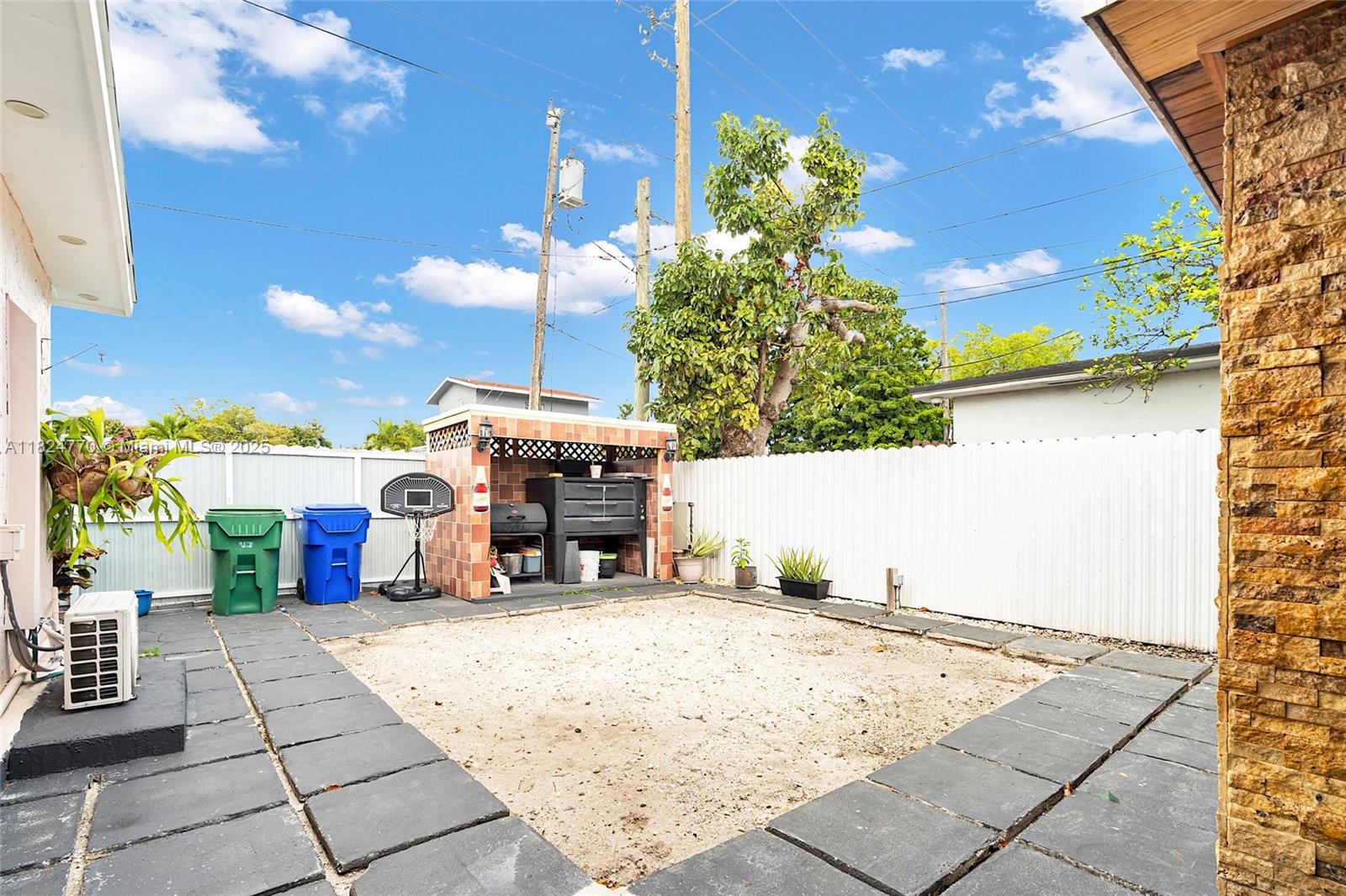 FLAGLER LAWN - Residential