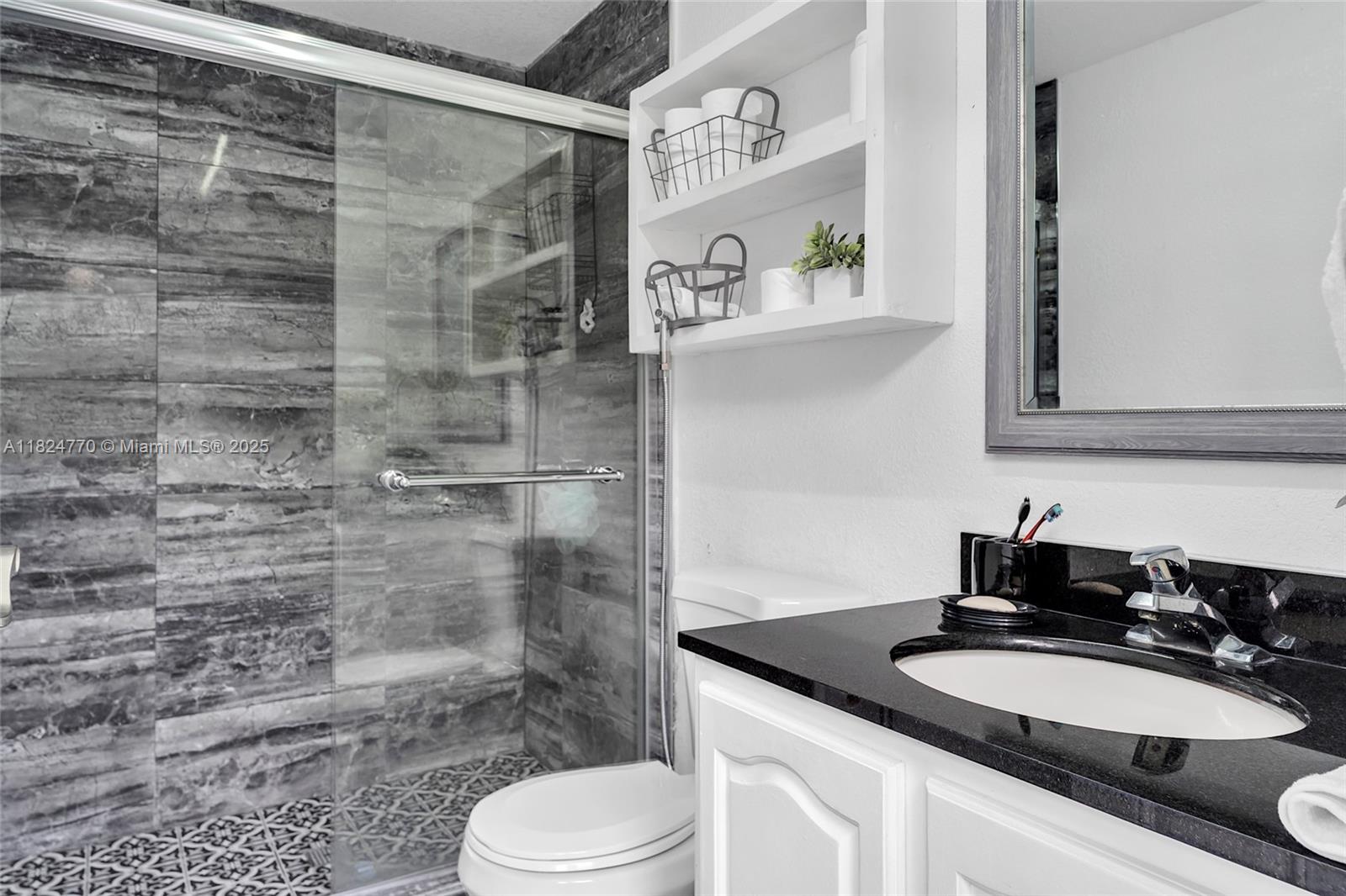 FLAGLER LAWN - Residential