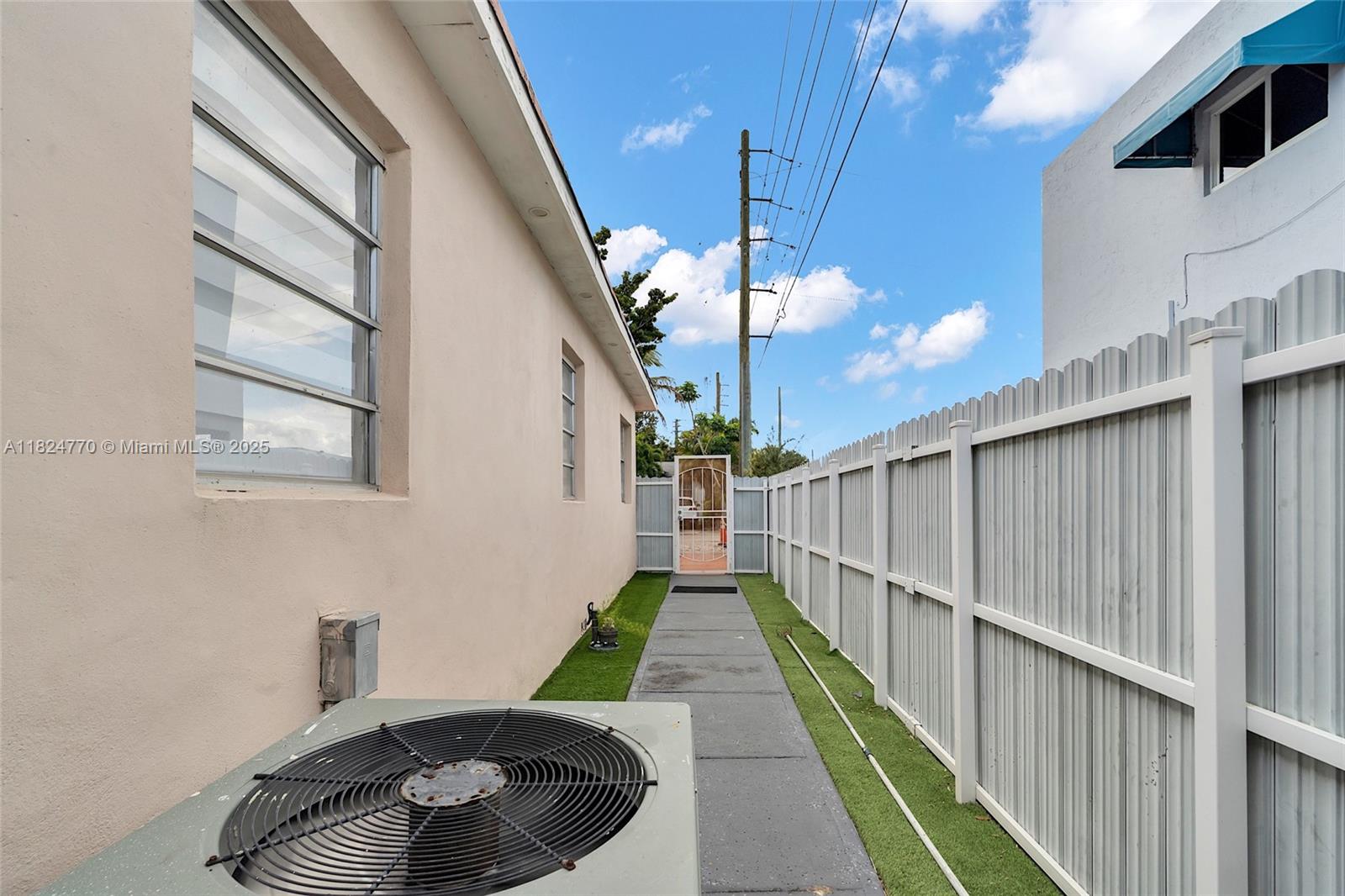 FLAGLER LAWN - Residential