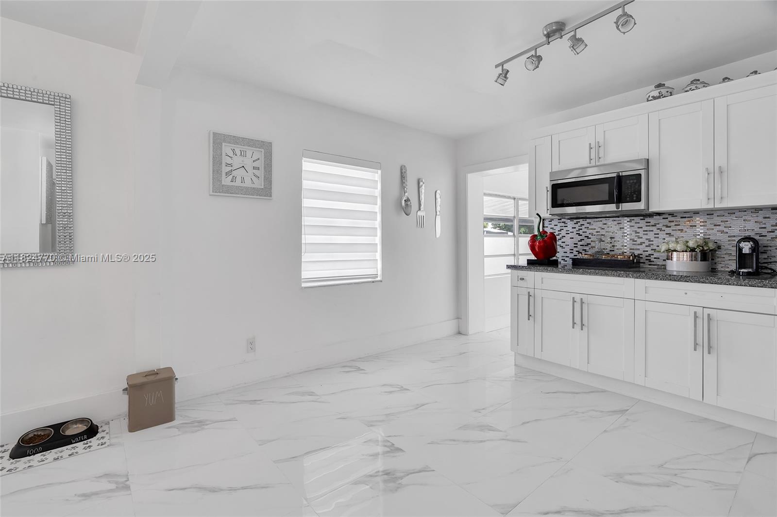 FLAGLER LAWN - Residential