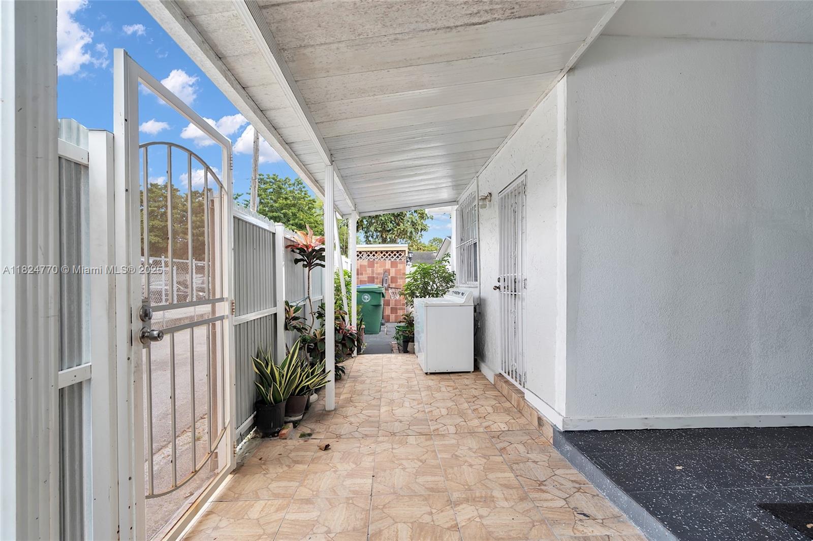 FLAGLER LAWN - Residential