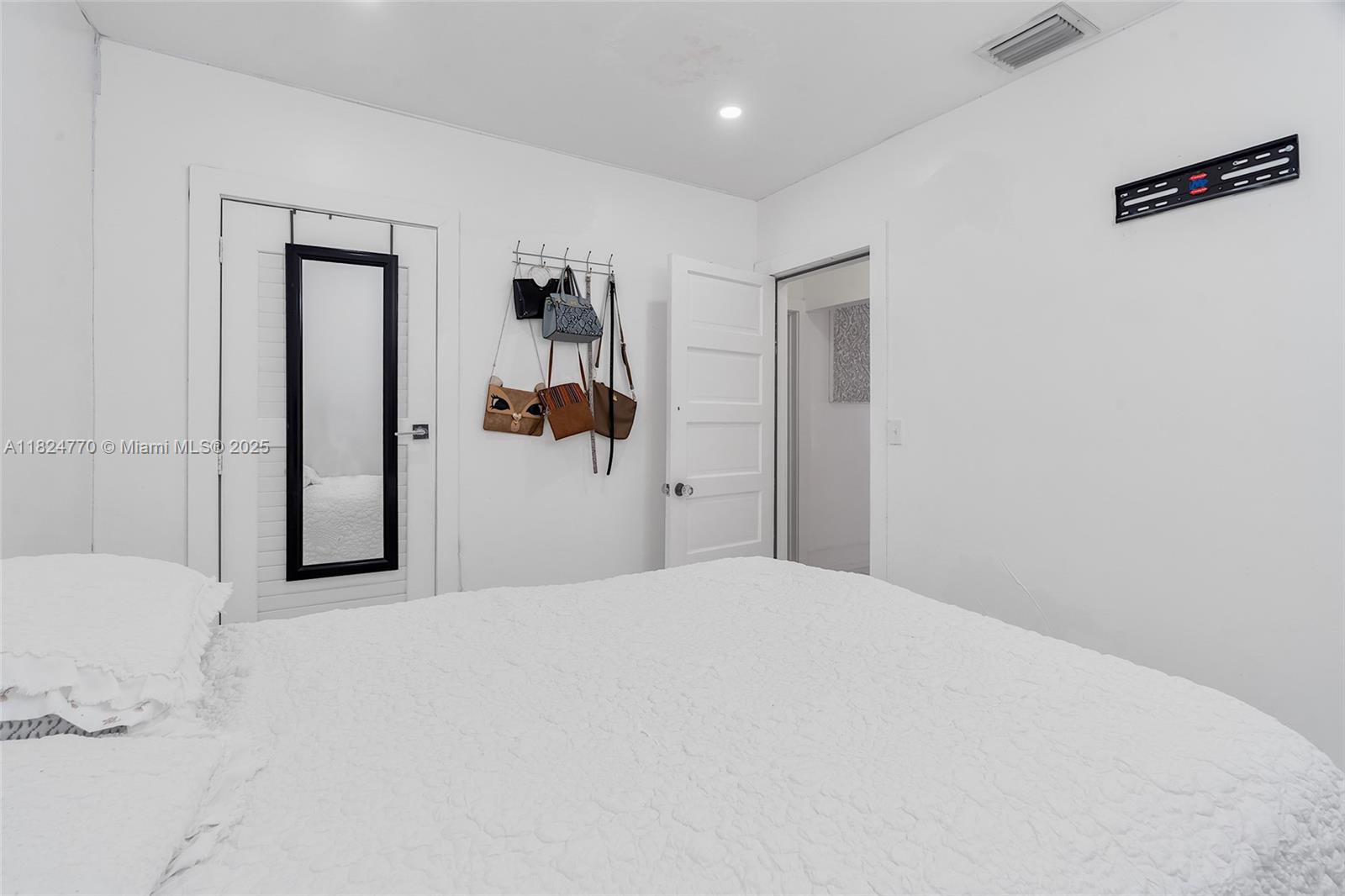 FLAGLER LAWN - Residential