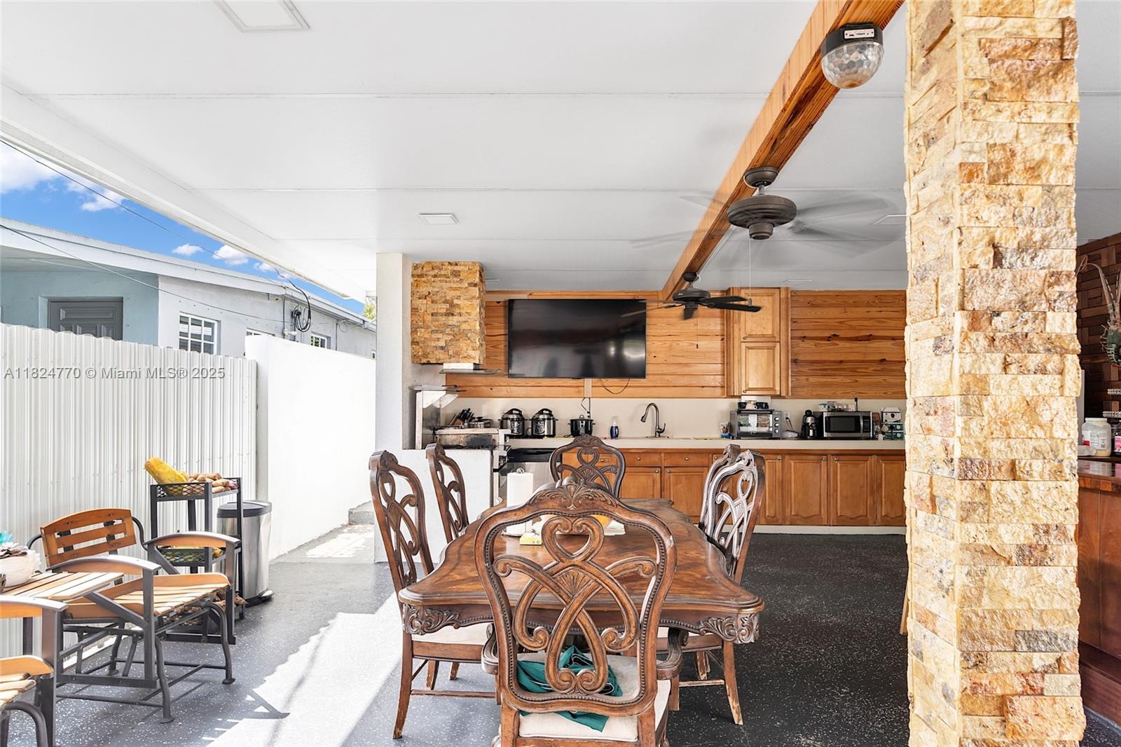 FLAGLER LAWN - Residential