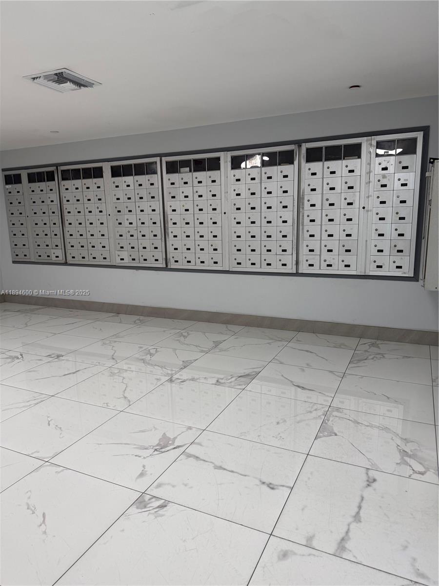 SILVER THATCH ATLANTIC PL - Residential Lease