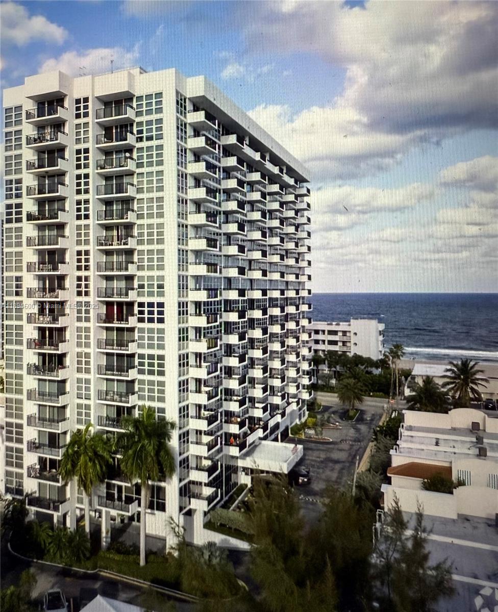 SILVER THATCH ATLANTIC PL - Residential Lease