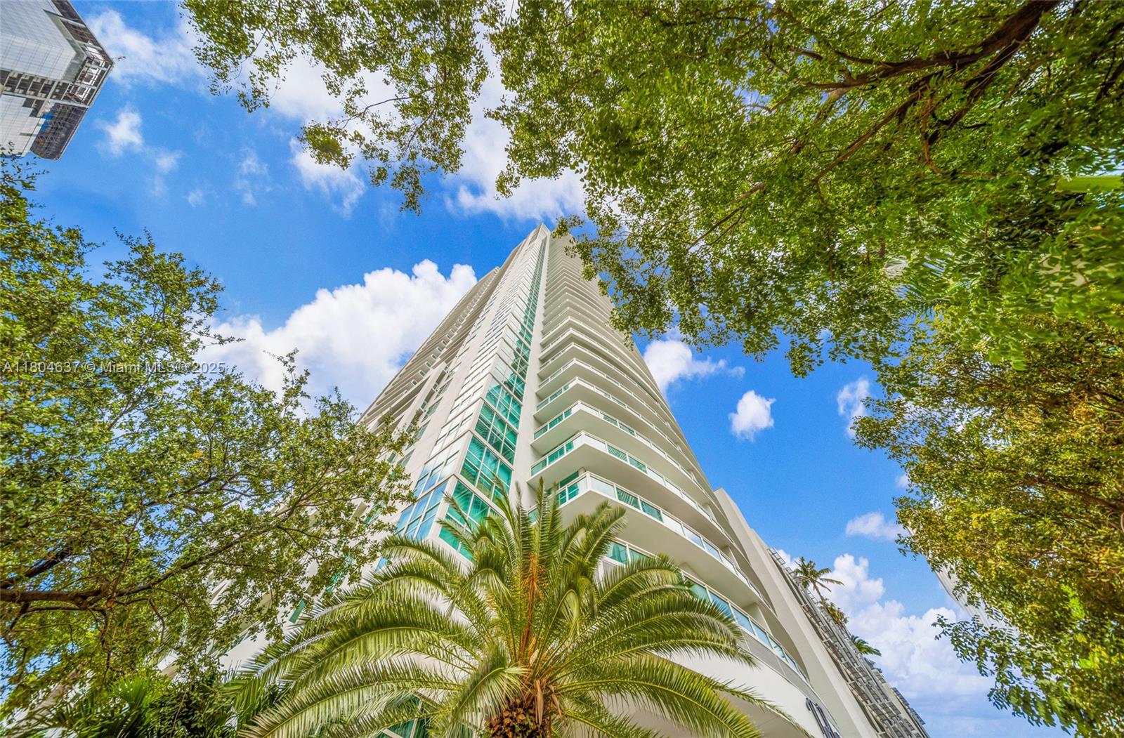 THE PLAZA 901 BRICKELL CO - Residential