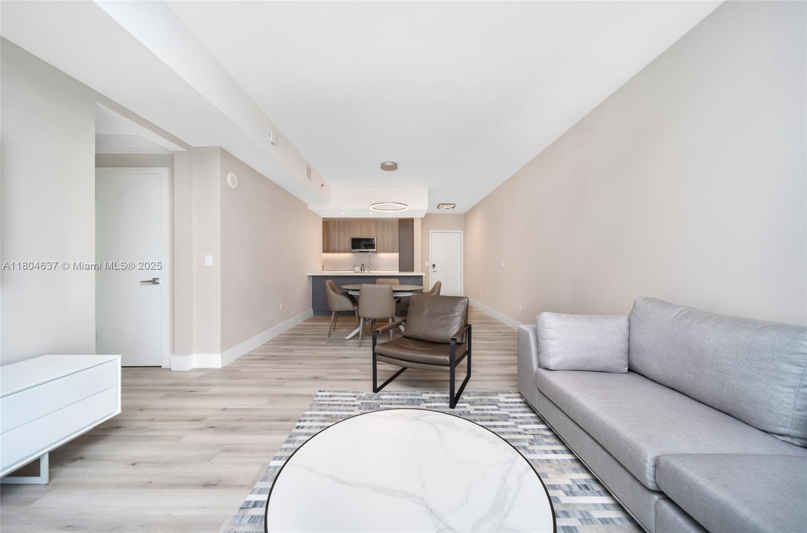 THE PLAZA 901 BRICKELL CO - Residential