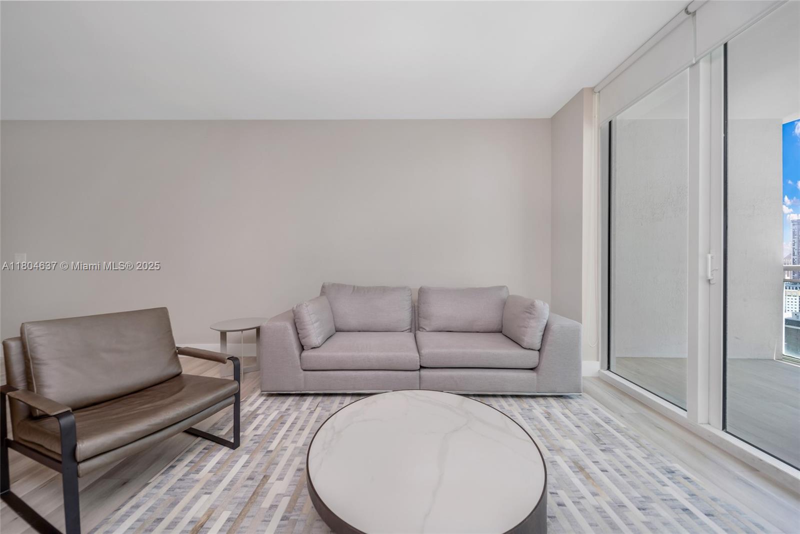 THE PLAZA 901 BRICKELL CO - Residential