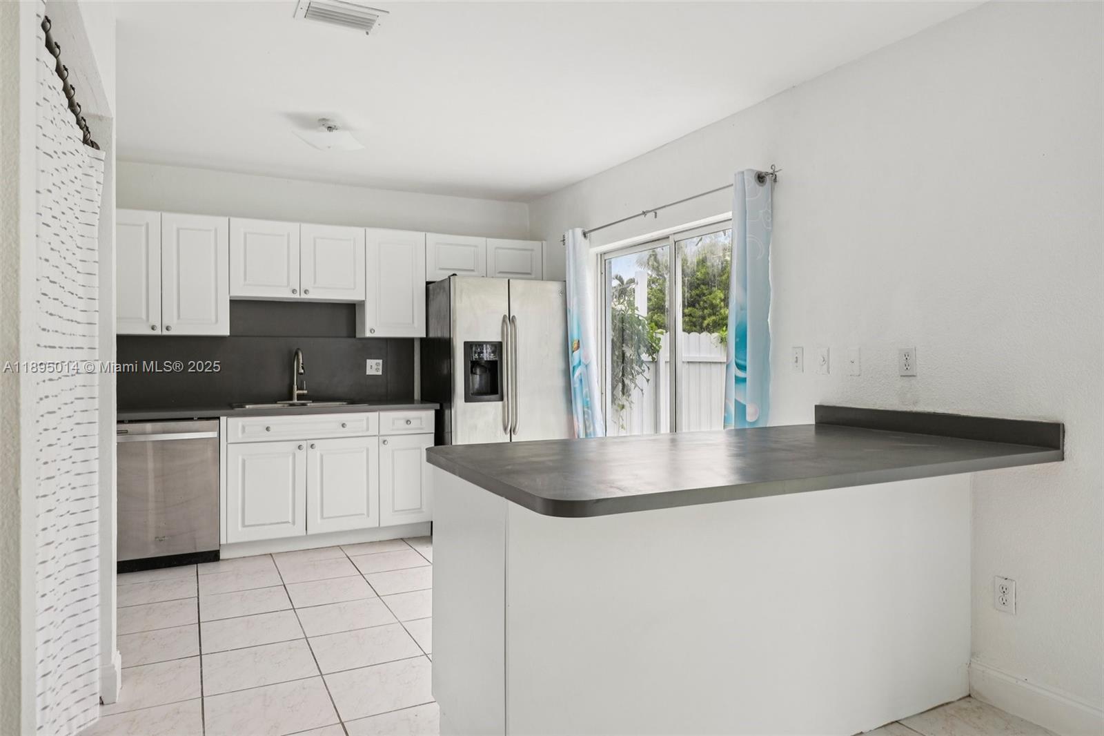 CUTLER LANDINGS 1ST ADDN - Residential