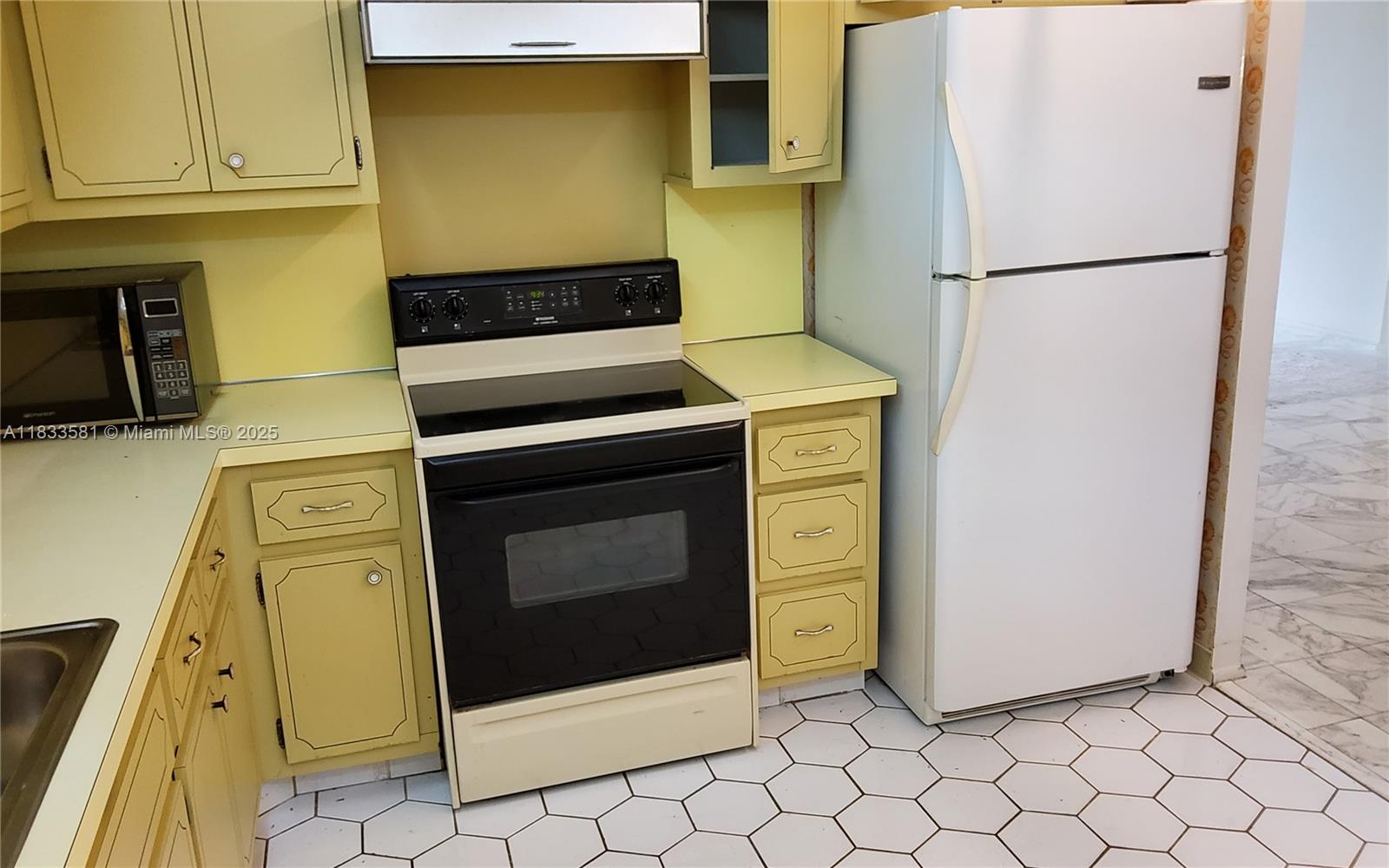 1600 S Ocean Dr 5B