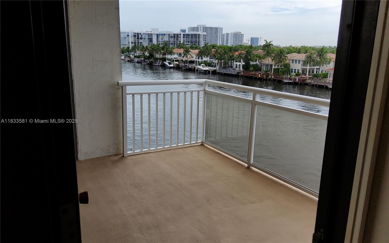 ALLINGTON TOWERS CONDO - Residential