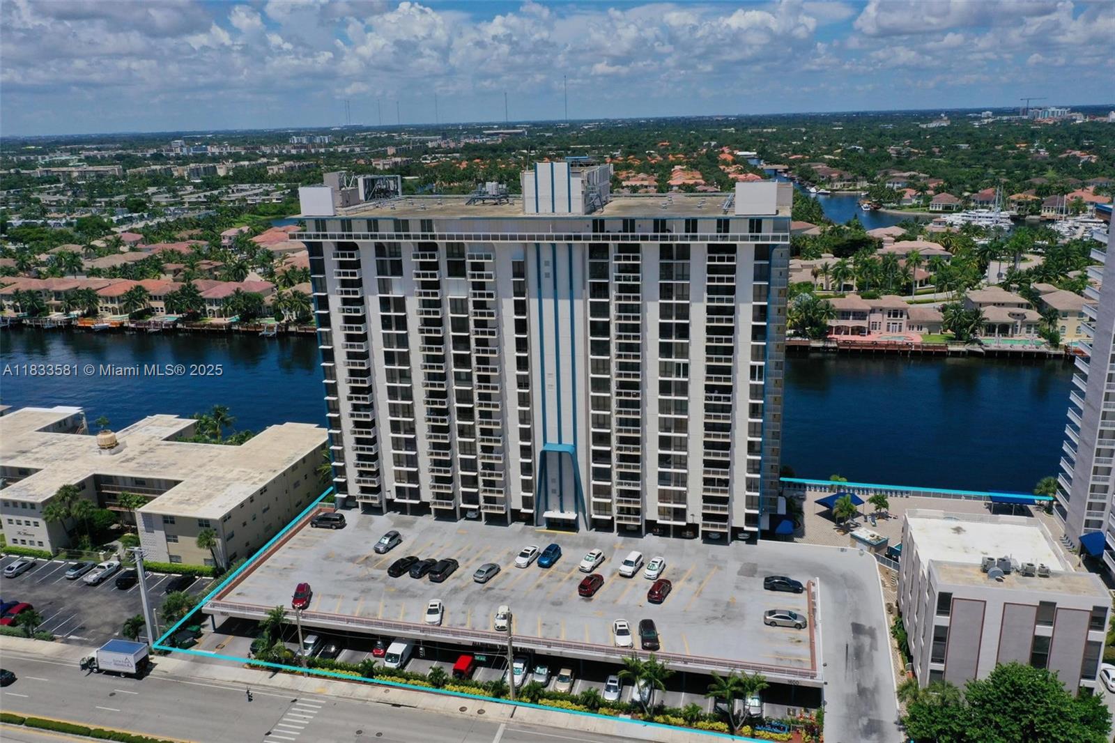 Welcome to Allington Towers South! This spacious 2-bedroom, 2-bath unit offers magnificent views from every room, as well as from the large 10' x 12' balcony. Enjoy stunning vistas of the Intracoastal, yachts sailing by, dolphins swimming, million-dollar homes, and as a plus, breathtaking sunsets every evening.
Step into a bright, welcoming space full of potential. Every corner invites your imagination to create the home of your dreams.
Bring your vision and decorating ideas to transform this gem—the lowest-priced 2/2 in the building—into something truly special.
