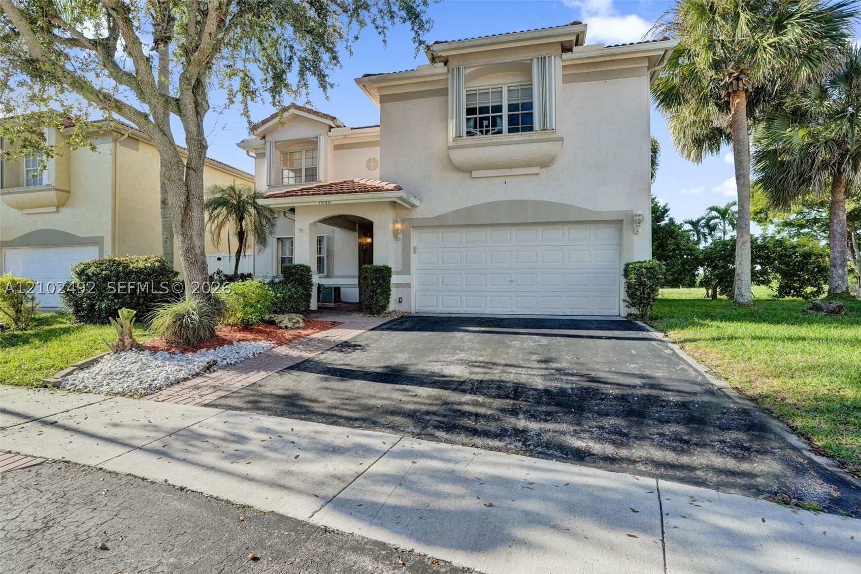 7860 NW 28th St