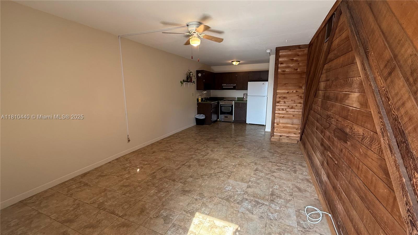 2400 SW 42nd Ave 1