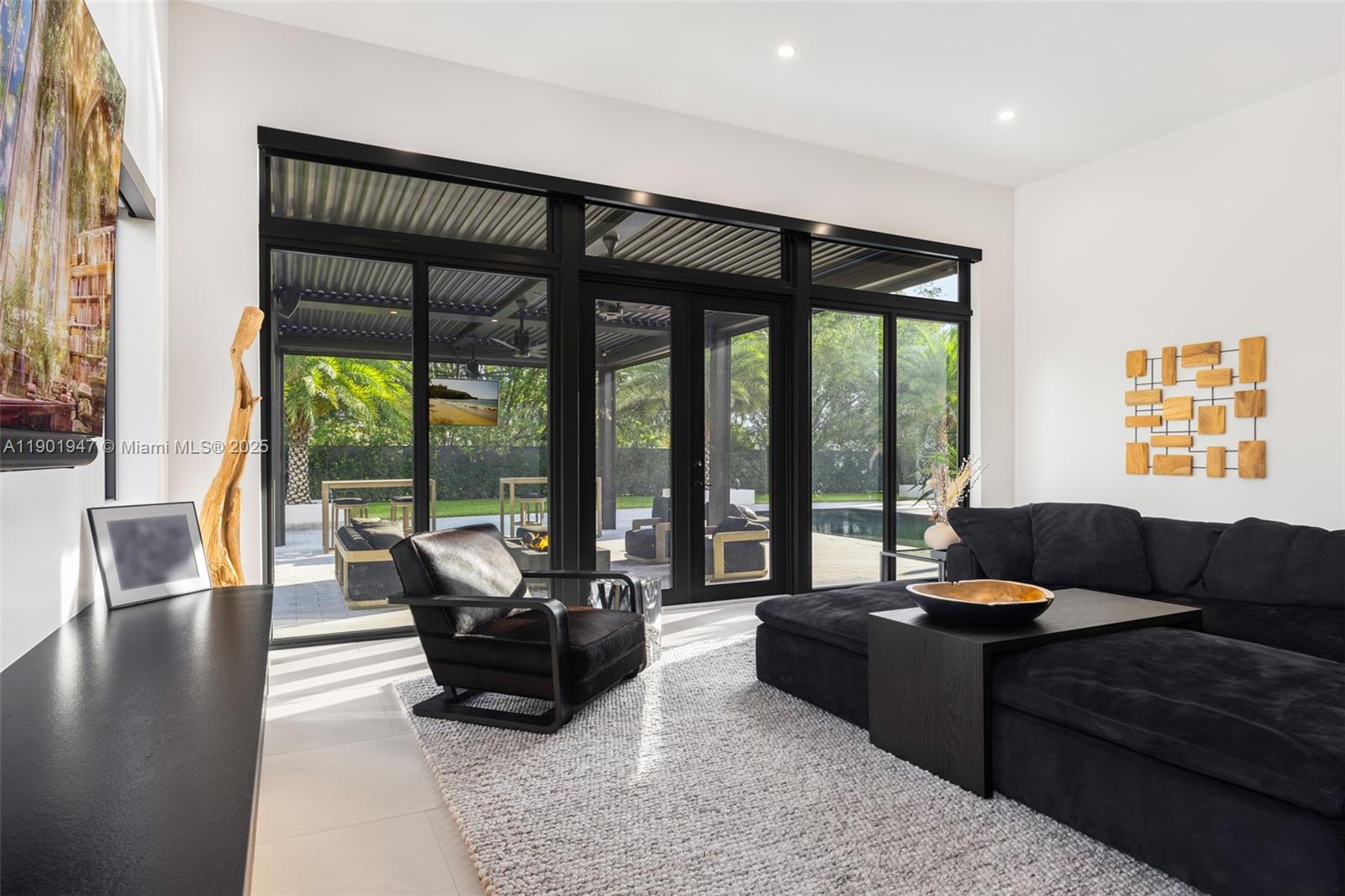 'ZONA WEST' - Residential