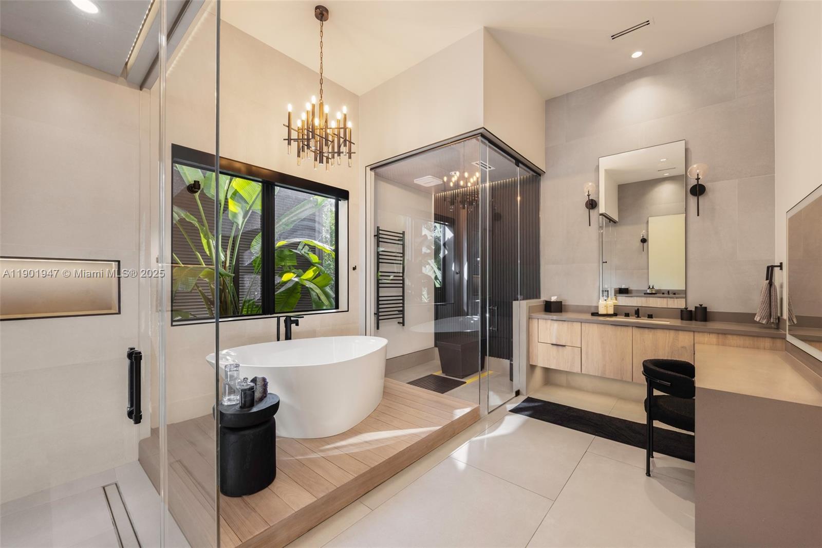 'ZONA WEST' - Residential