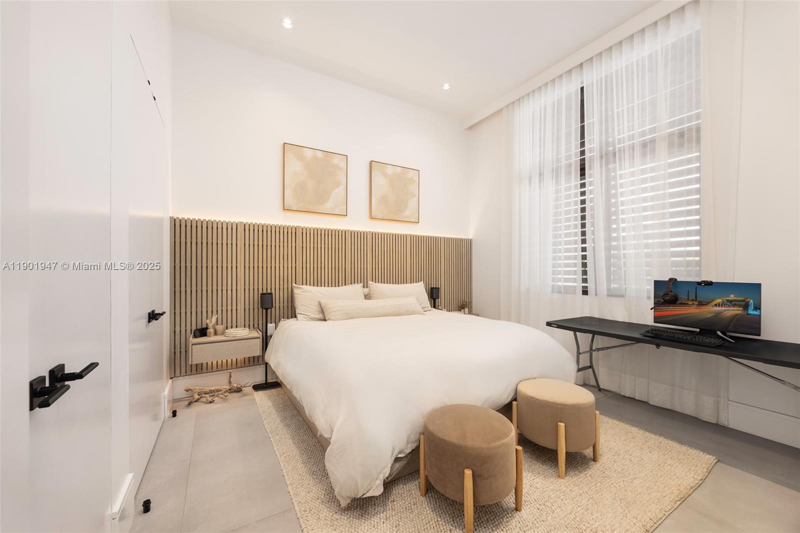 'ZONA WEST' - Residential