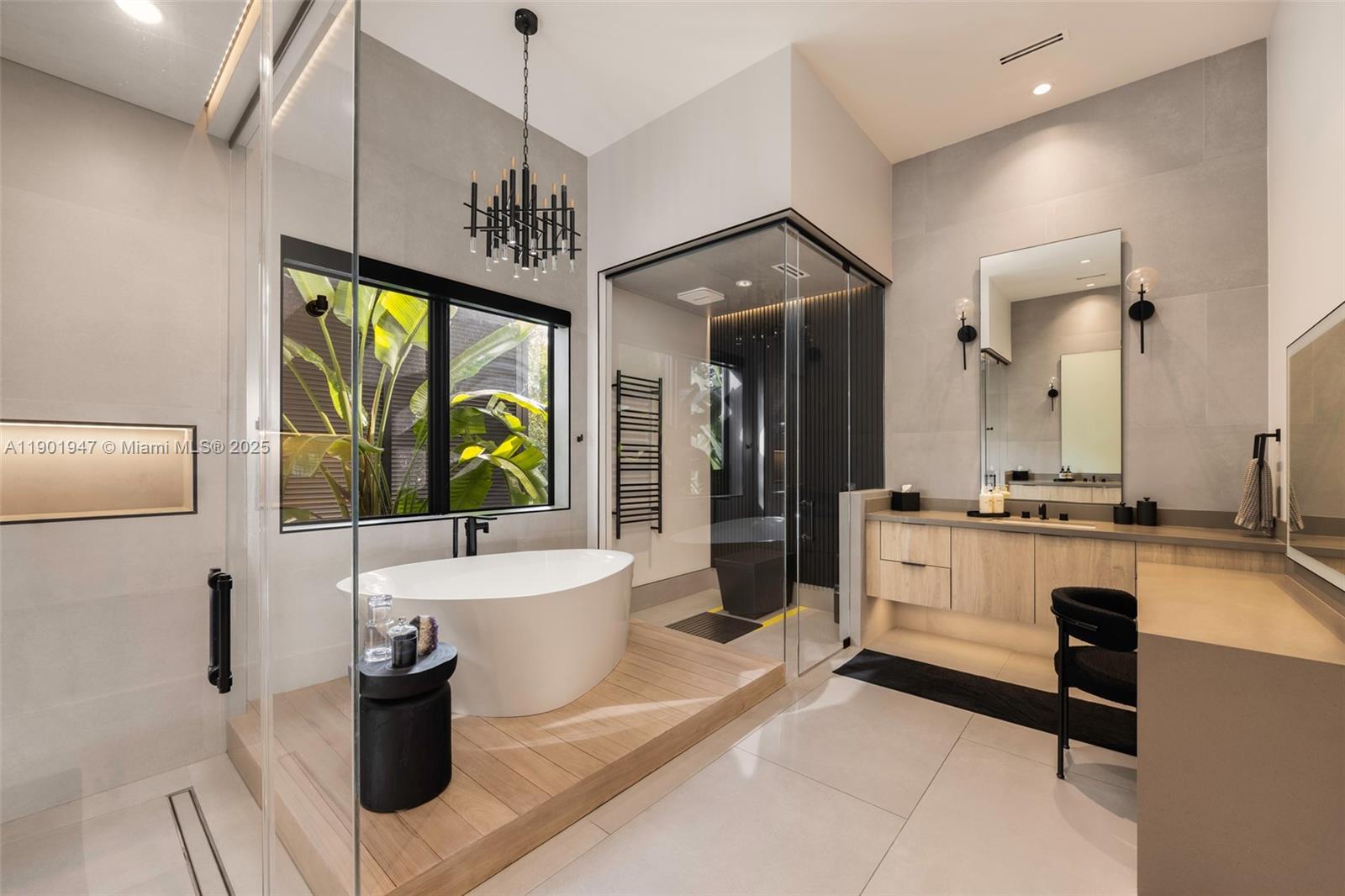 'ZONA WEST' - Residential