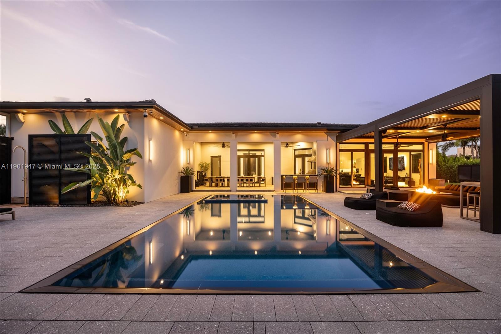 'ZONA WEST' - Residential