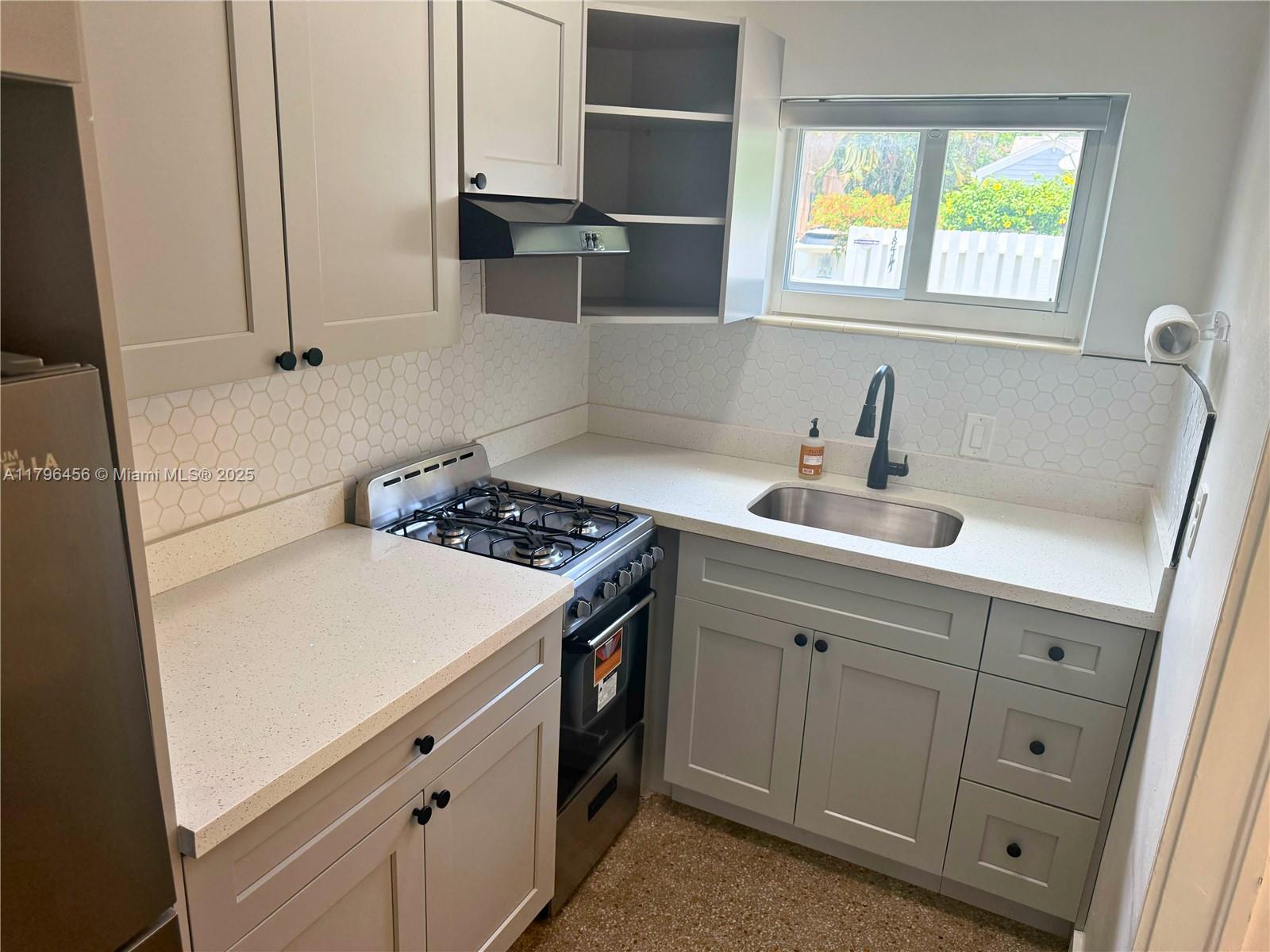 Rental Property at 1845 Monroe St A, Hollywood, Broward County, Florida - Bathrooms: 1  - $1,350 MO.