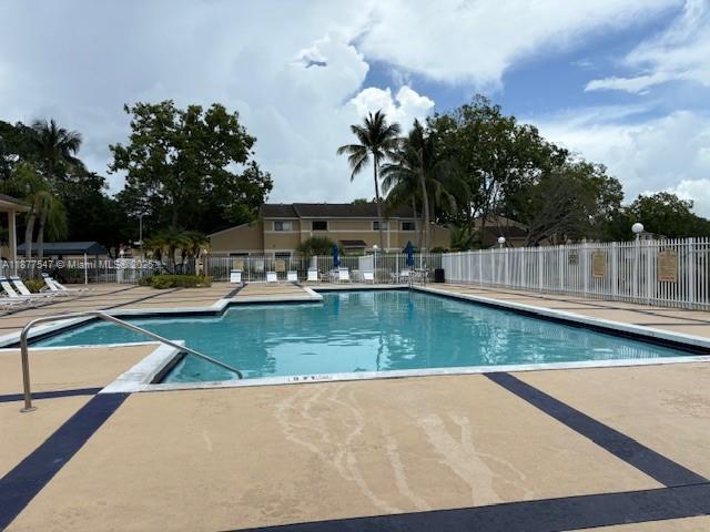 PALMS OF PEMBROKE CONDO - Residential Lease